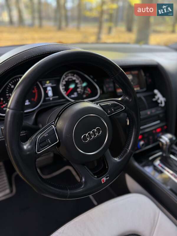 Позашляховик / Кросовер Audi Q7 2011 в Вінниці