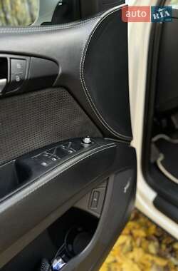 Внедорожник / Кроссовер Audi Q7 2011 в 
