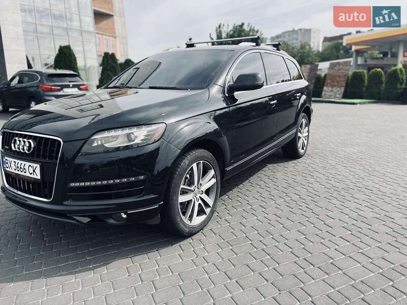 Позашляховик / Кросовер Audi Q7 2010 в 
