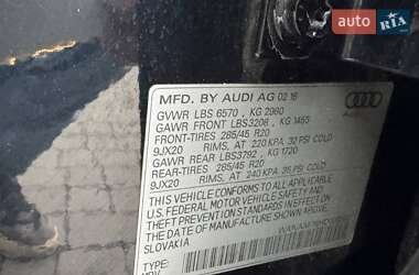 Внедорожник / Кроссовер Audi Q7 2016 в 