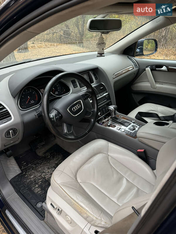 Внедорожник / Кроссовер Audi Q7 2012 в Харькове
