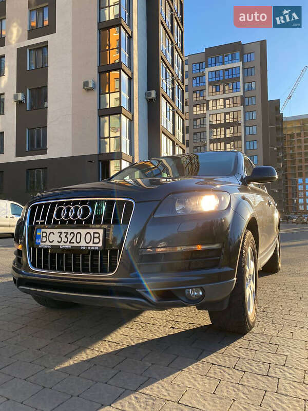 Позашляховик / Кросовер Audi Q7 2011 в Івано-Франківську