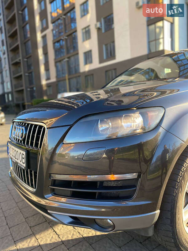 Позашляховик / Кросовер Audi Q7 2011 в Івано-Франківську
