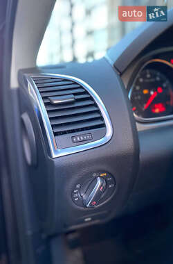 Внедорожник / Кроссовер Audi Q7 2011 в 