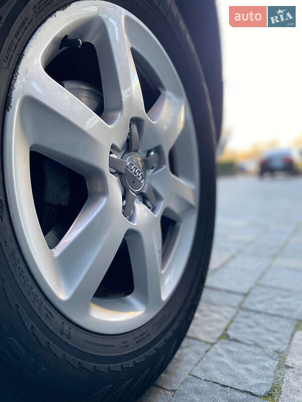 Позашляховик / Кросовер Audi Q7 2011 в Івано-Франківську