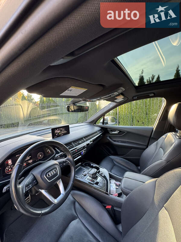 Внедорожник / Кроссовер Audi Q7 2017 в Одессе