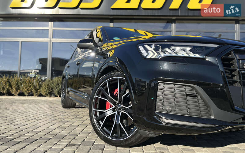 Позашляховик / Кросовер Audi Q7 2023 в Мукачевому