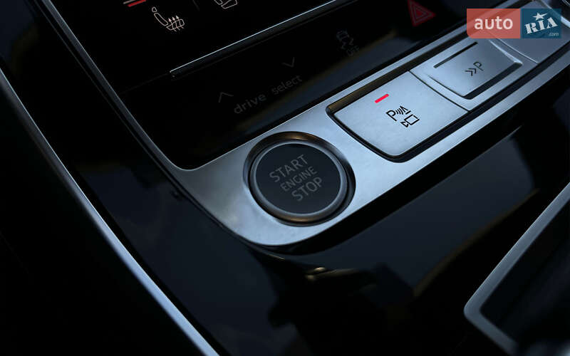 Позашляховик / Кросовер Audi Q7 2023 в Мукачевому