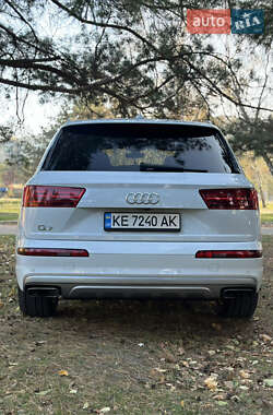 Внедорожник / Кроссовер Audi Q7 2018 в Днепре