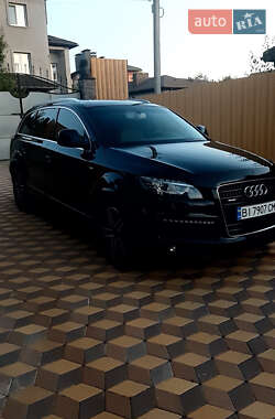 Внедорожник / Кроссовер Audi Q7 2008 в 