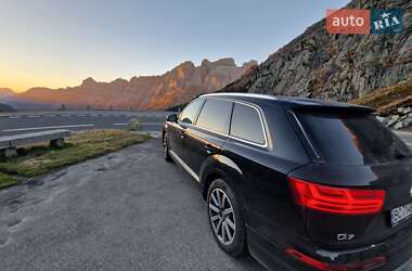 Внедорожник / Кроссовер Audi Q7 2018 в 