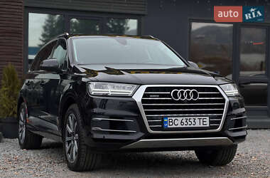 Позашляховик / Кросовер Audi Q7 2017 в Львові