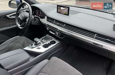 Внедорожник / Кроссовер Audi Q7 2019 в 