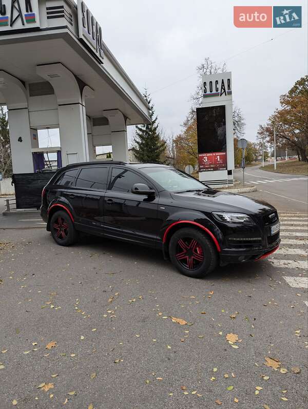Внедорожник / Кроссовер Audi Q7 2011 в Харькове
