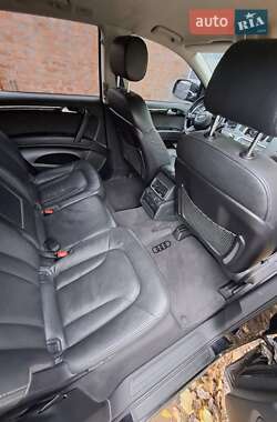 Внедорожник / Кроссовер Audi Q7 2011 в 