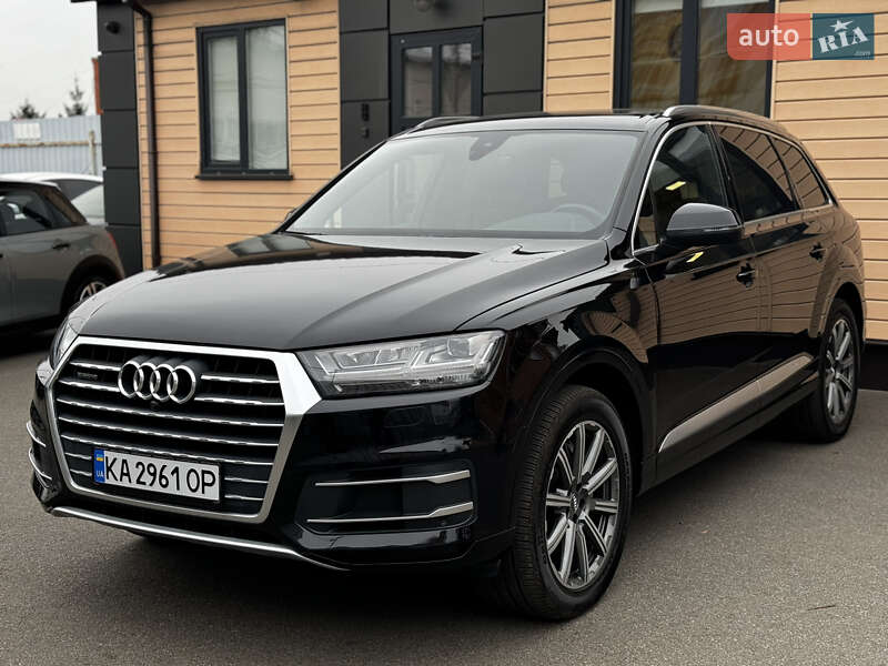 Позашляховик / Кросовер Audi Q7 2019 в Києві