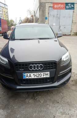 Позашляховик / Кросовер Audi Q7 2010 в Вишгороді