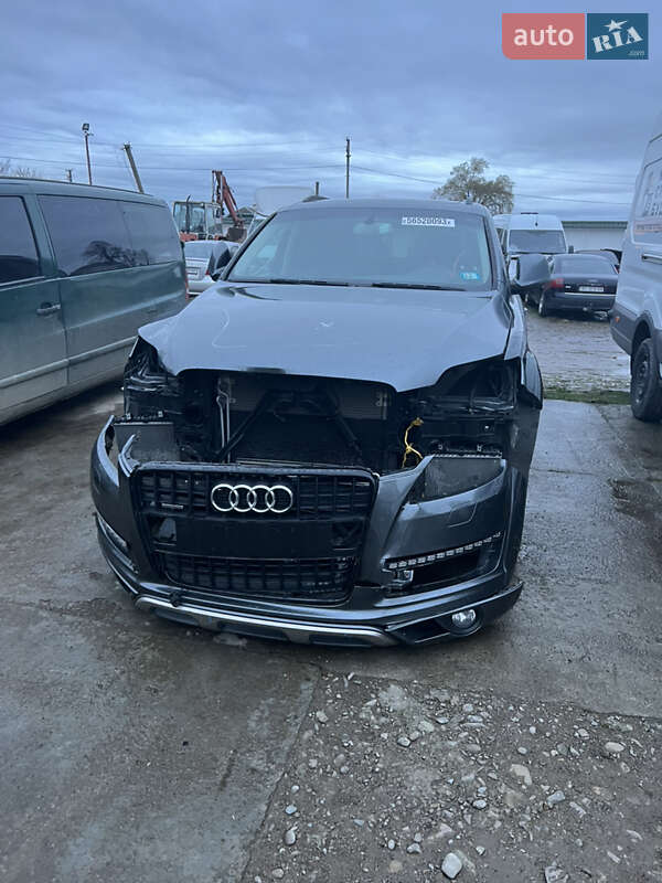 Внедорожник / Кроссовер Audi Q7 2015 в Рожнятове