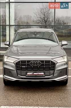 Внедорожник / Кроссовер Audi Q7 2023 в Киеве