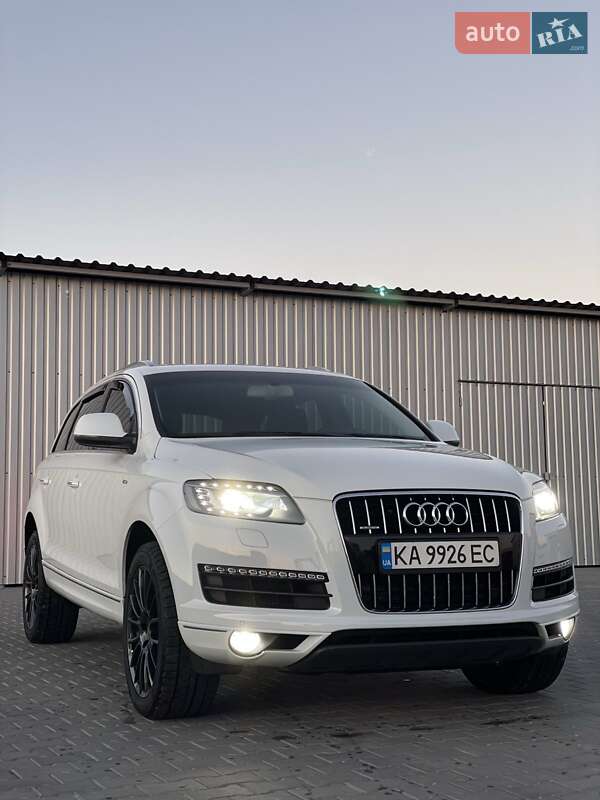 Позашляховик / Кросовер Audi Q7 2013 в Гайсину