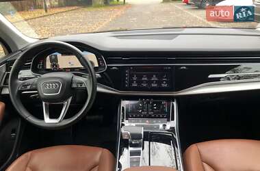 Внедорожник / Кроссовер Audi Q7 2022 в 