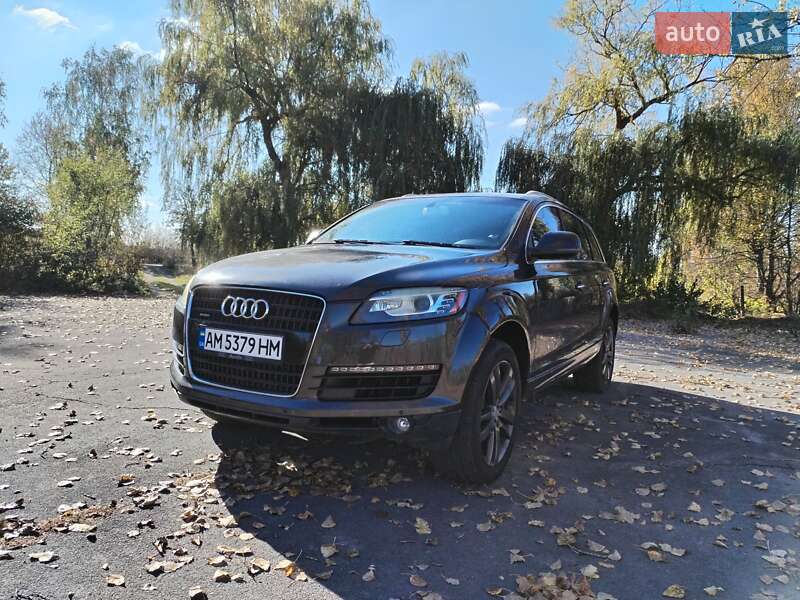 Audi Q7 2011