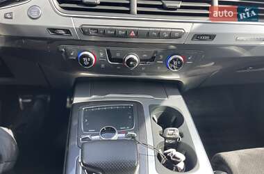 Внедорожник / Кроссовер Audi Q7 2018 в 