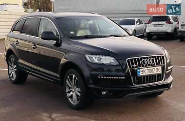 Позашляховик / Кросовер Audi Q7 2013 в Рівному