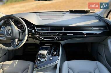 Внедорожник / Кроссовер Audi Q7 2017 в Шостке