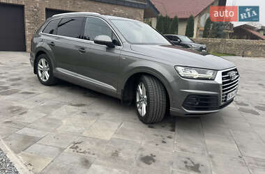 Внедорожник / Кроссовер Audi Q7 2015 в Ровно