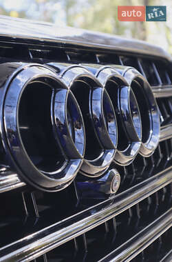 Внедорожник / Кроссовер Audi Q7 2018 в 