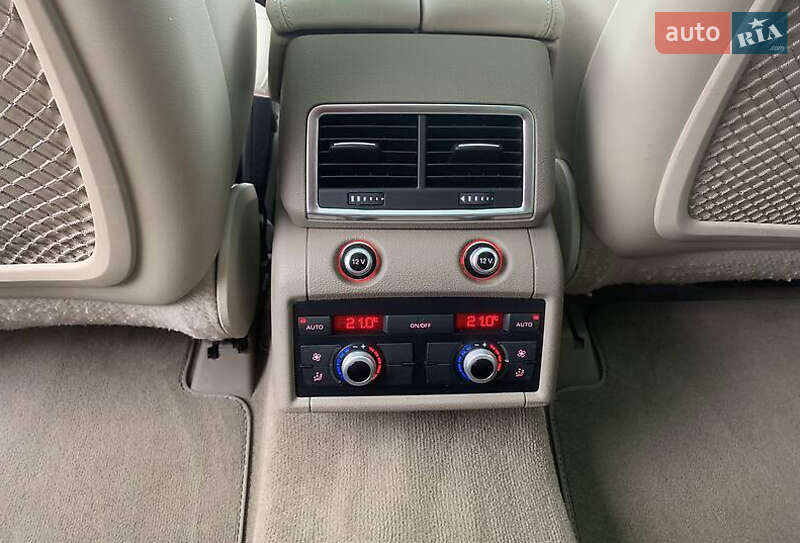 Позашляховик / Кросовер Audi Q7 2013 в Львові