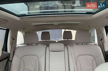 Внедорожник / Кроссовер Audi Q7 2013 в 