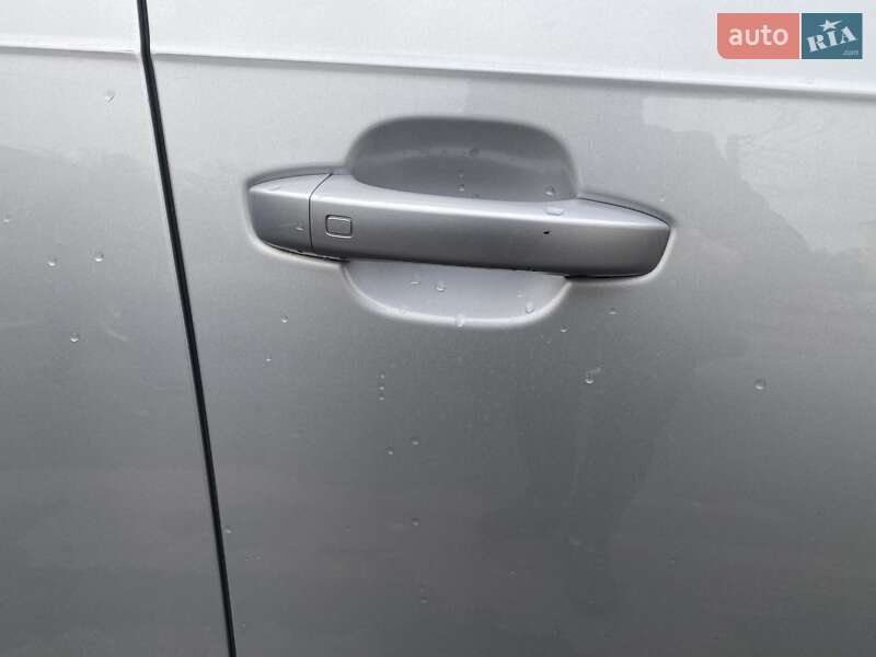 Позашляховик / Кросовер Audi Q7 2015 в Чернігові