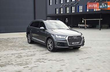 Внедорожник / Кроссовер Audi Q7 2016 в Дубно