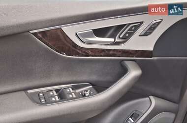 Внедорожник / Кроссовер Audi Q7 2019 в 