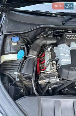 Внедорожник / Кроссовер Audi Q7 2012 в 