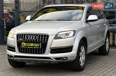 Внедорожник / Кроссовер Audi Q7 2015 в 