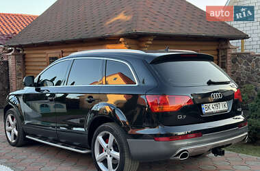 Внедорожник / Кроссовер Audi Q7 2007 в Вараше