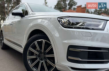 Внедорожник / Кроссовер Audi Q7 2016 в Черкассах