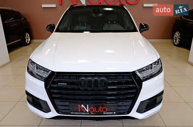 Внедорожник / Кроссовер Audi Q7 2018 в 