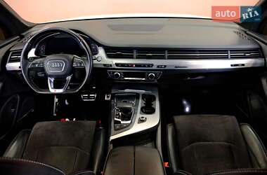 Внедорожник / Кроссовер Audi Q7 2018 в 