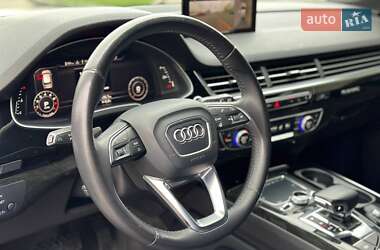 Внедорожник / Кроссовер Audi Q7 2016 в Днепре