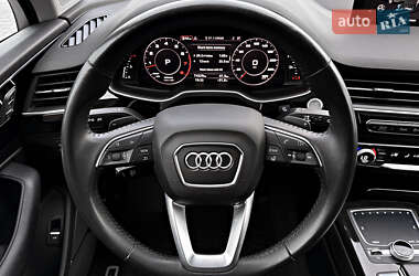 Позашляховик / Кросовер Audi Q7 2019 в 