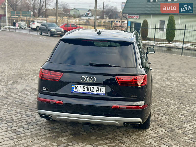 Внедорожник / Кроссовер Audi Q7 2017 в Белой Церкви