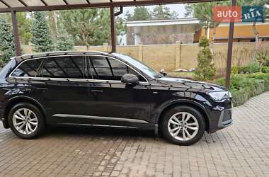 Внедорожник / Кроссовер Audi Q7 2020 в Ровно