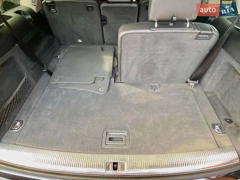 Внедорожник / Кроссовер Audi Q7 2014 в Киеве