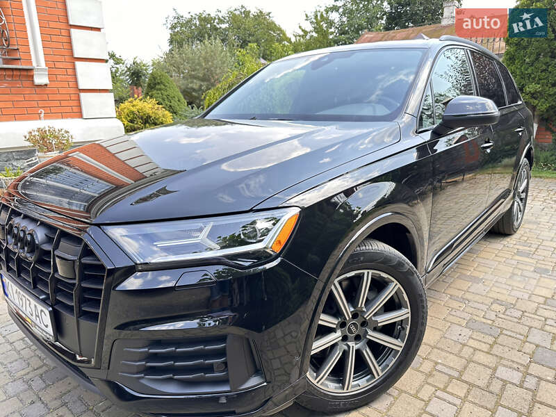 Позашляховик / Кросовер Audi Q7 2022 в Білій Церкві