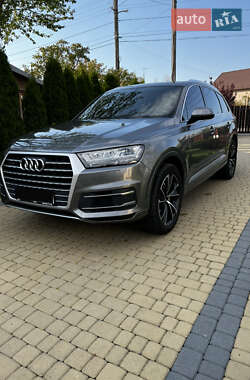 Позашляховик / Кросовер Audi Q7 2016 в Львові Позашляховик / Кросовер Audi Q7 2016 в Львові