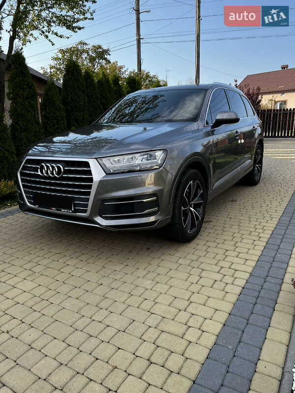 Audi Q7 2016